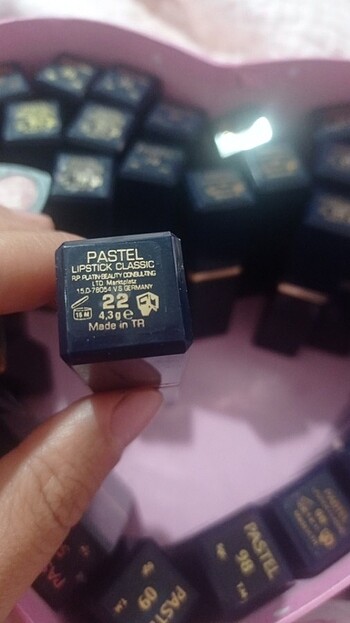 Pastel marka ruj 