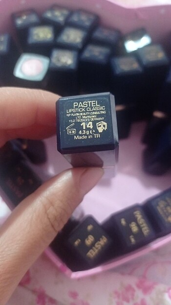 Pastel marka ruj 