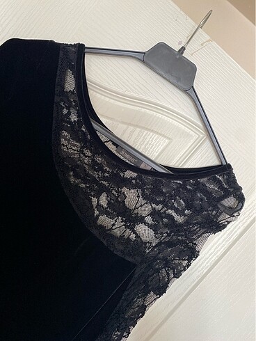 Kadife siyah elbise - Görsel 2