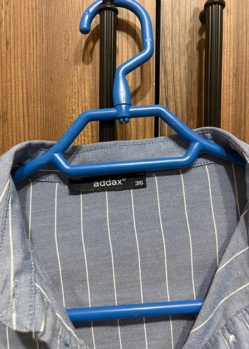 Düğmeli Çizgili Pamuk Gömlek - Görsel 3