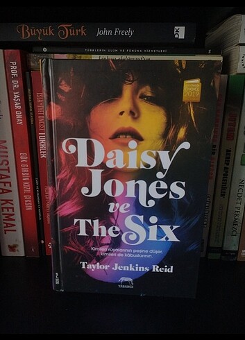 Daisy Jones ve the six