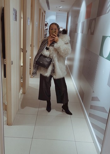 Gri Zebra Desenli Suni Kürk Midi Mont - Görsel 3