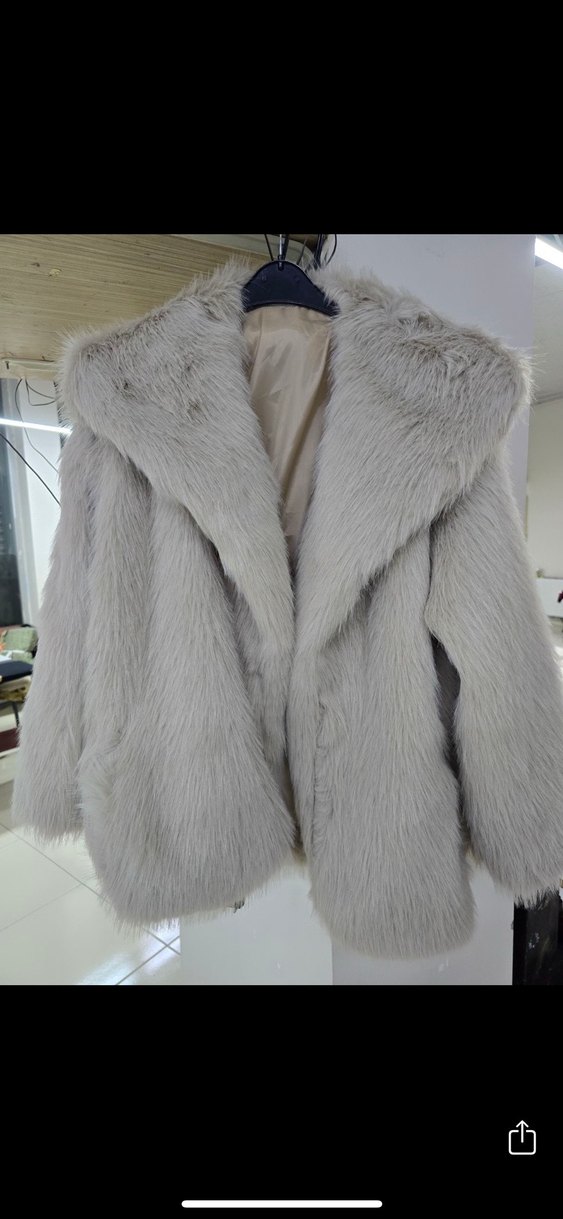 Gri Zebra Desenli Suni Kürk Midi Mont - Görsel 4