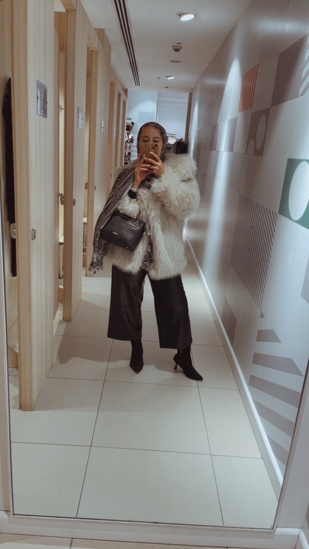 Gri Zebra Desenli Suni Kürk Midi Mont - Görsel 3