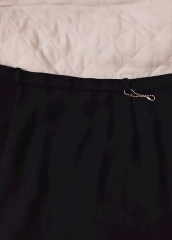 Siyah Piliseli Mini Etek - Görsel 3