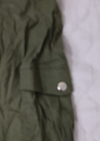 Kadın Yeşil Kemerli Keten Mini Pantolon - Görsel 8