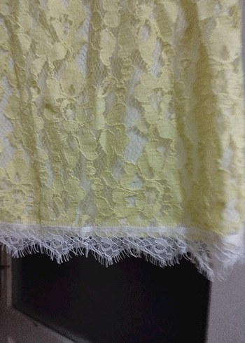 Sarı Dantel detaylı beyaz Bluz - Görsel 3