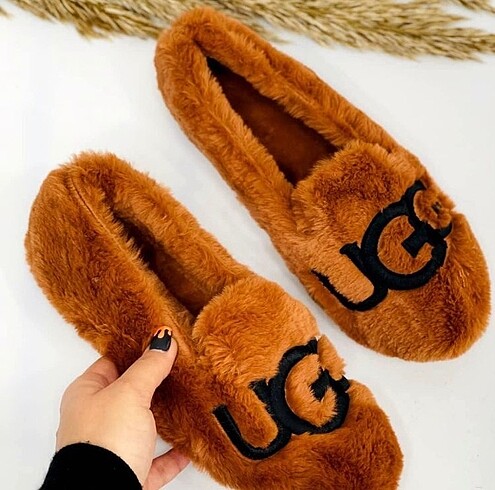 UGG- LOUIS VUITTON