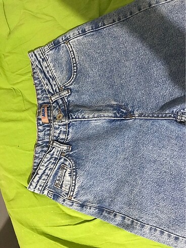Mom jean