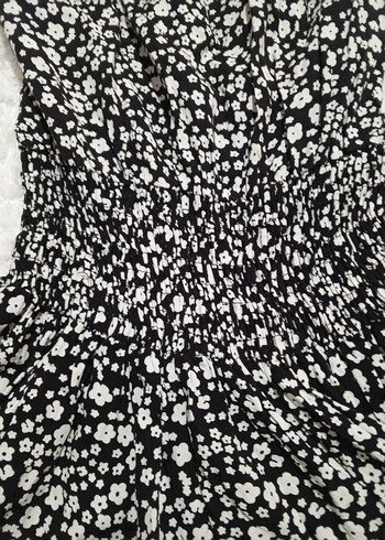 Volanlı Siyah Midi Elbise - Görsel 3