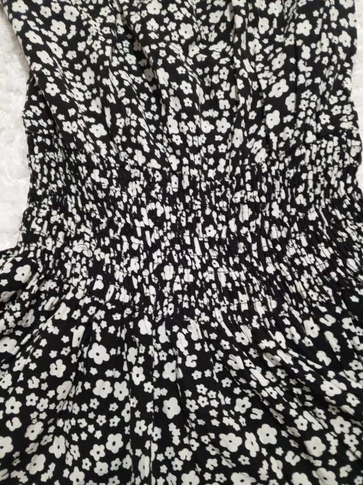 Volanlı Siyah Midi Elbise - Görsel 3