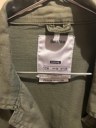 m Beden Bershka haki ceket