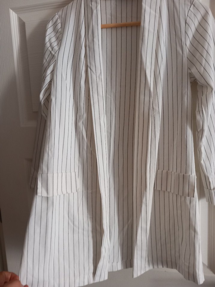 Kadın Beyaz Çizgili Keten Ceket - Görsel 3