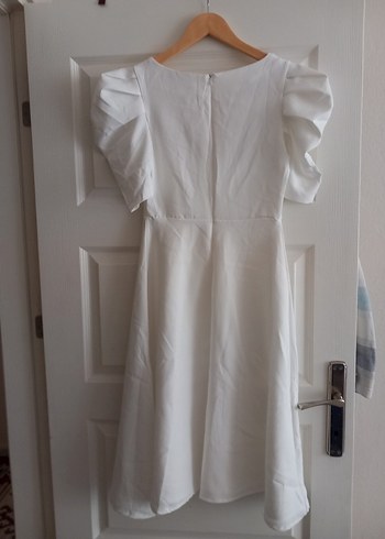 V Yaka Kısa Kollu Midi Beyaz elbise - Görsel 2