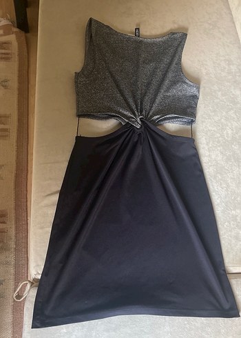 Gri ve Siyah Drapeli Midi Elbise - Görsel 8