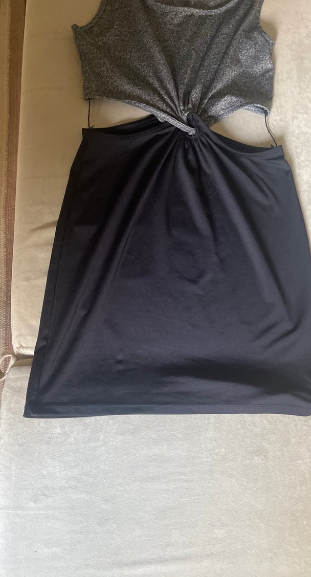 Gri ve Siyah Drapeli Midi Elbise - Görsel 5