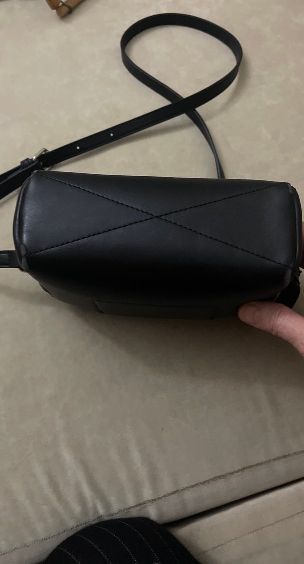 Calvin Klein Kadın Siyah Deri Çapraz Çanta - Görsel 3