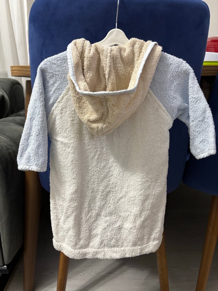 Kapüşonlu Erkek Çocuk Nakışlı Bornoz - Görsel 4