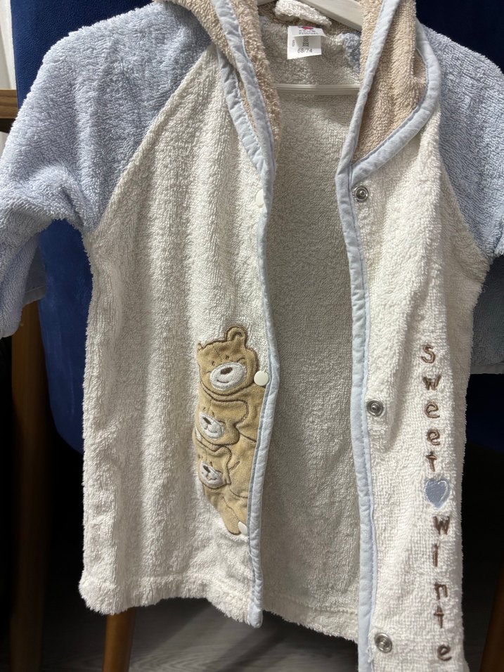 Kapüşonlu Erkek Çocuk Nakışlı Bornoz - Görsel 3