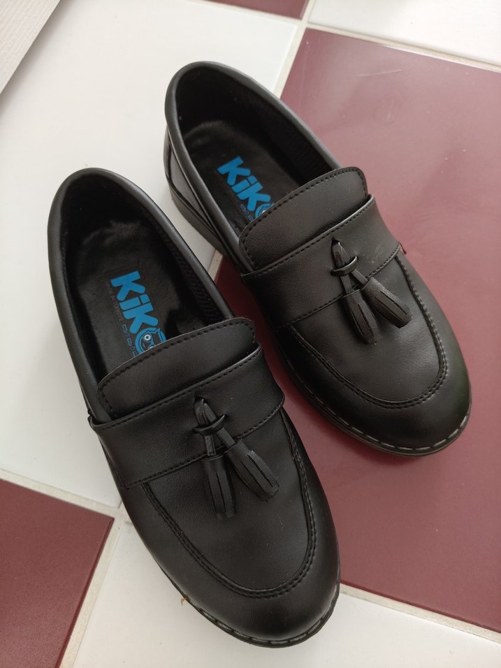 Siyah Püsküllü Erkek Çocuk Özel Ayakkabı - Görsel 2