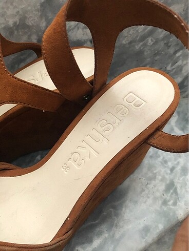 Bershka Bershka dolgu topuk ayakkabı