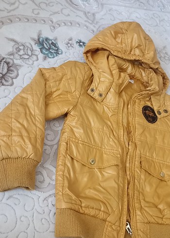 Koton Sarı Kapüşonlu Erkek Çocuk Mont