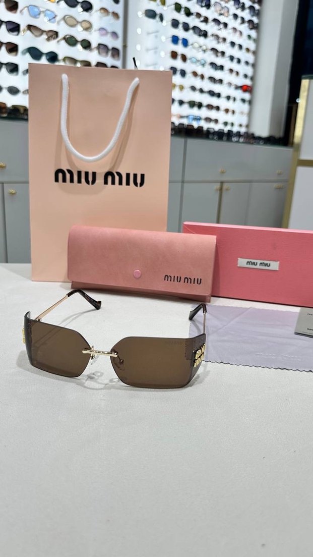 Miu Miu Kahverengi Minimalist Güneş Gözlüğü - Görsel 2