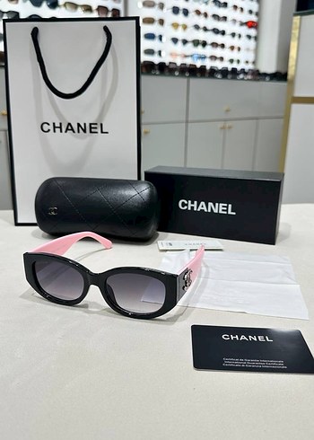 Chanel Pembe Parlak Kadın Güneş Gözlüğü - Görsel 2