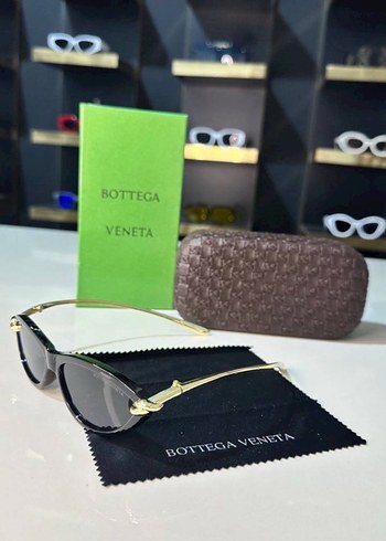 Bottega Veneta Siyah Tokalı Kadın Gözlük - Görsel 2