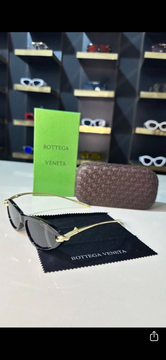 Bottega Veneta Siyah Tokalı Kadın Gözlük - Görsel 2