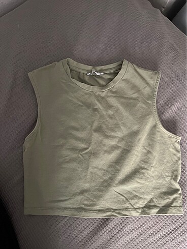 Addax haki crop