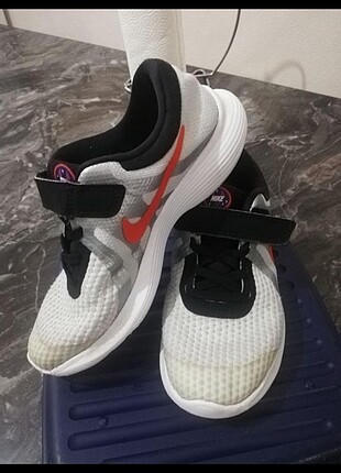 Nike spor ayakkabi