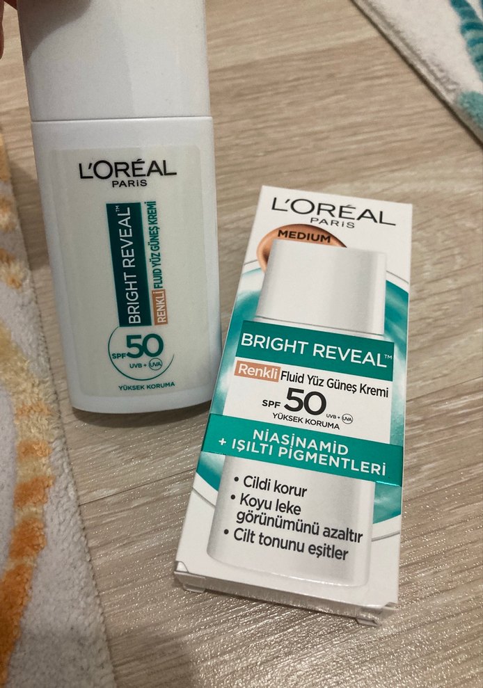 L'Oréal Bright Reveal Renkli Güneş Kremi SPF 50 - Görsel 2