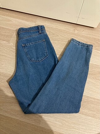 Mom Jean