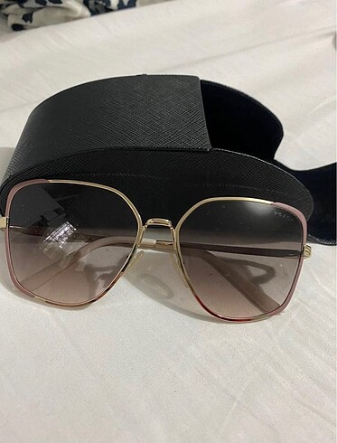Prada gözlük