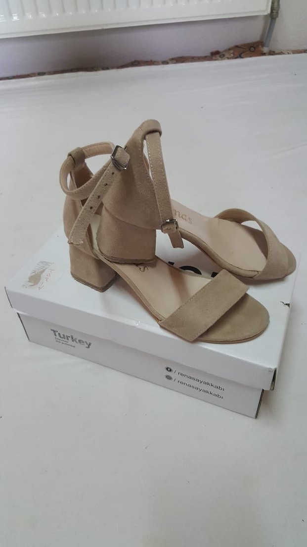 Bej Süet Tokalı Kadın Topuklu Sandalet - Görsel 2