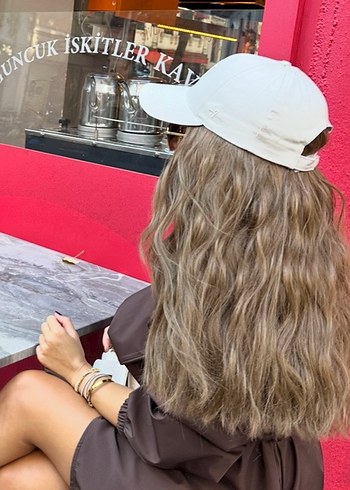 Accessorize Kumral su dalgalı tül peruk