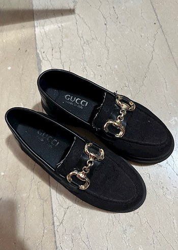 37 Beden Zincir Detaylı Topuklu Loafer