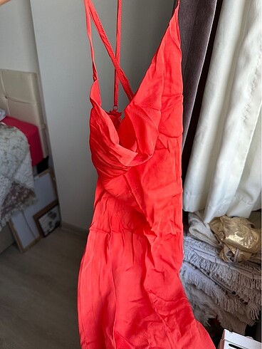 H&M Saten elbise