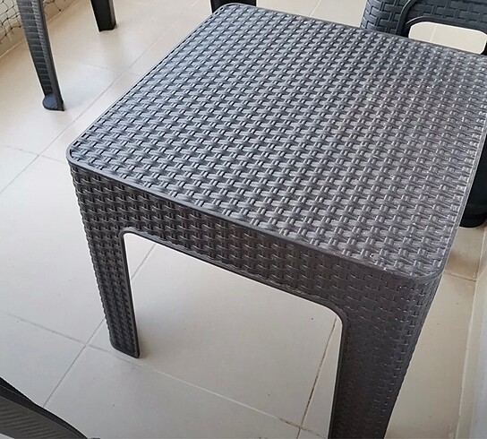 Beden Rattan sehpa