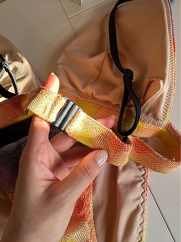 l Beden Twist bikini takımı