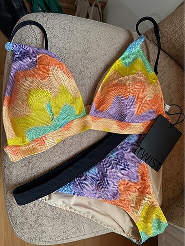 Twist bikini takımı
