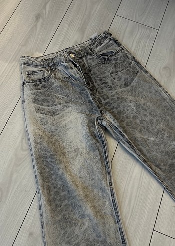 Gri eskitme Yılan Desenli Kadın Salaş Jean - Görsel 3