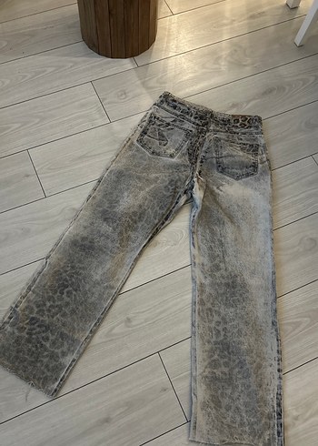 Gri eskitme Yılan Desenli Kadın Salaş Jean - Görsel 4