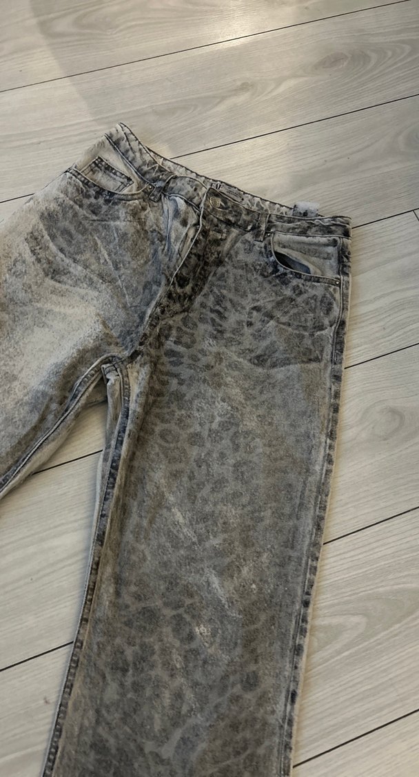 Gri eskitme Yılan Desenli Kadın Salaş Jean - Görsel 2