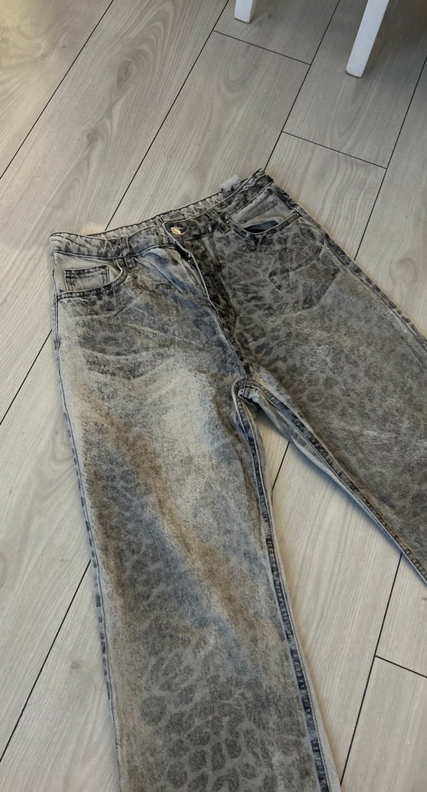 Gri eskitme Yılan Desenli Kadın Salaş Jean - Görsel 3