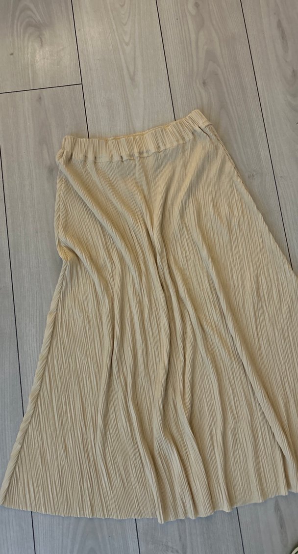 Bej Piliseli Kadın Etek - Görsel 2