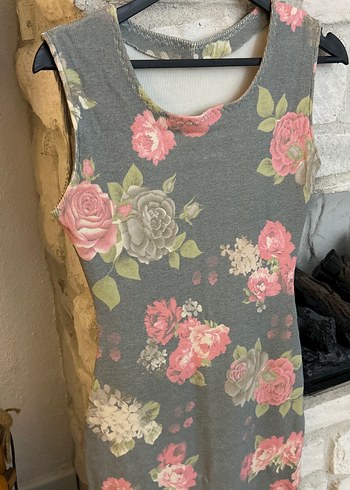 Gri Çiçek Desenli midi kalem Kolsuz Elbise - Görsel 2