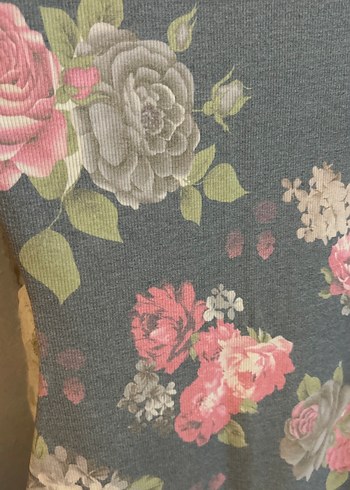 Gri Çiçek Desenli midi kalem Kolsuz Elbise - Görsel 4