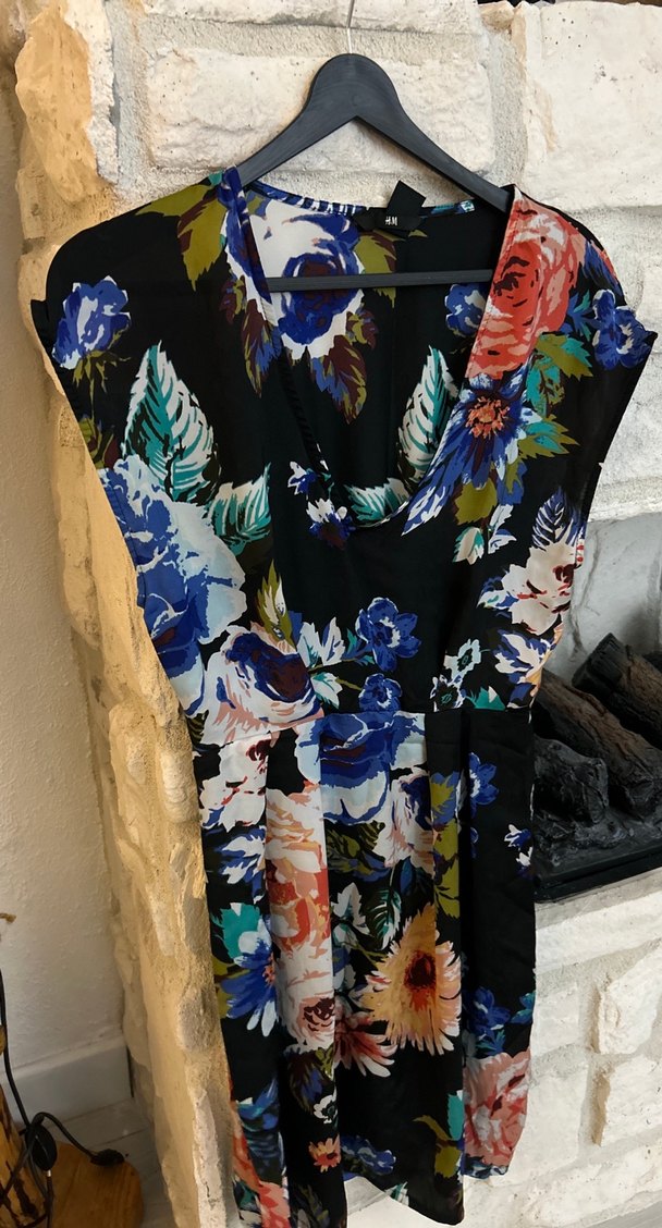 Çiçek Desenli mini Elbise - Görsel 2